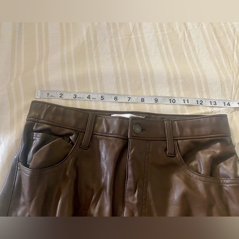 Abercrombie & Fitch Brown the 90’s Straight Ultra High rise faux leather pants - Picture 8 of 12